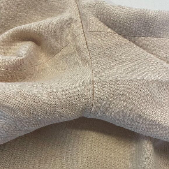 Neiman Marcus Exclusive Linen Bermuda Shorts‎ in Beige, Size 12 - Picture 7 of 7